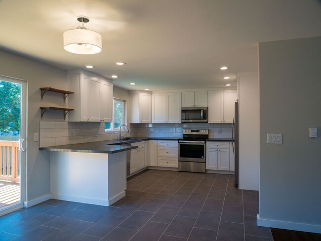 Building Photo - 3Bd/1Ba Edmonds House