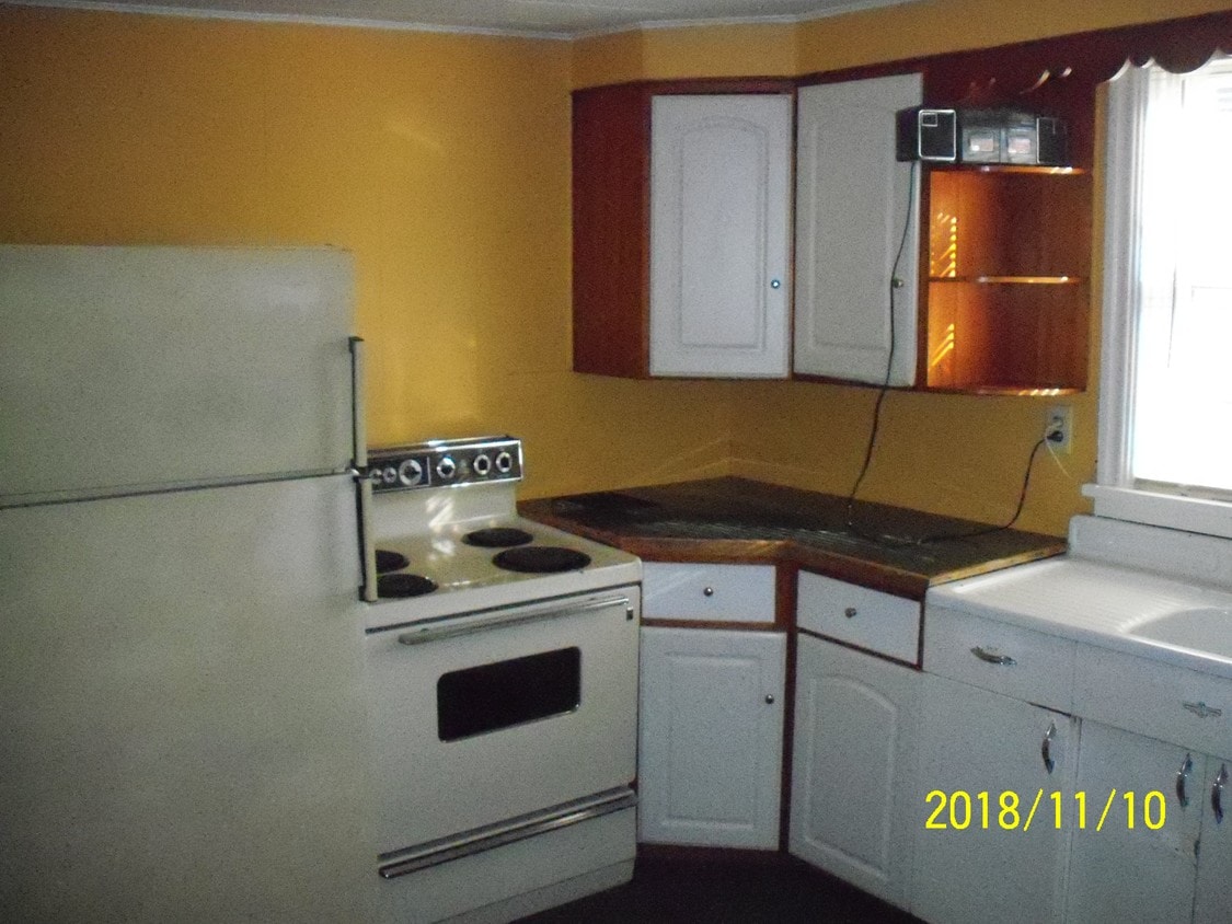 110 S Tulpehocken St, Pine Grove, PA 17963 Apartments in Pine Grove