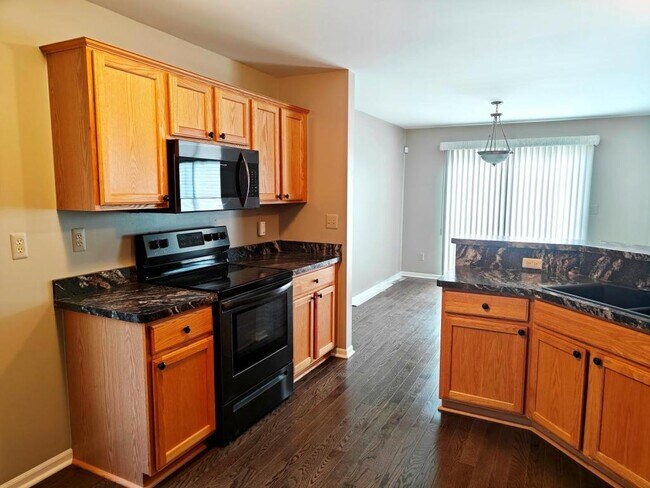 Building Photo - 3221 Justin Dr
