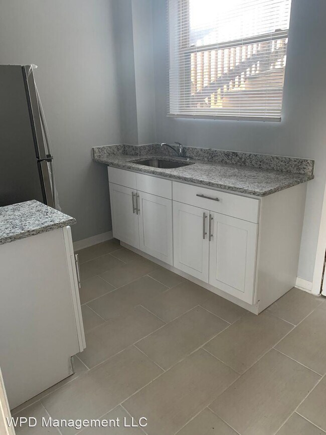 Foto del edificio - 2909 E 78th St