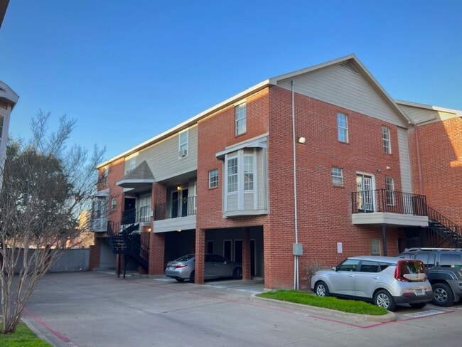 Building Photo - 600 Bagby Ave