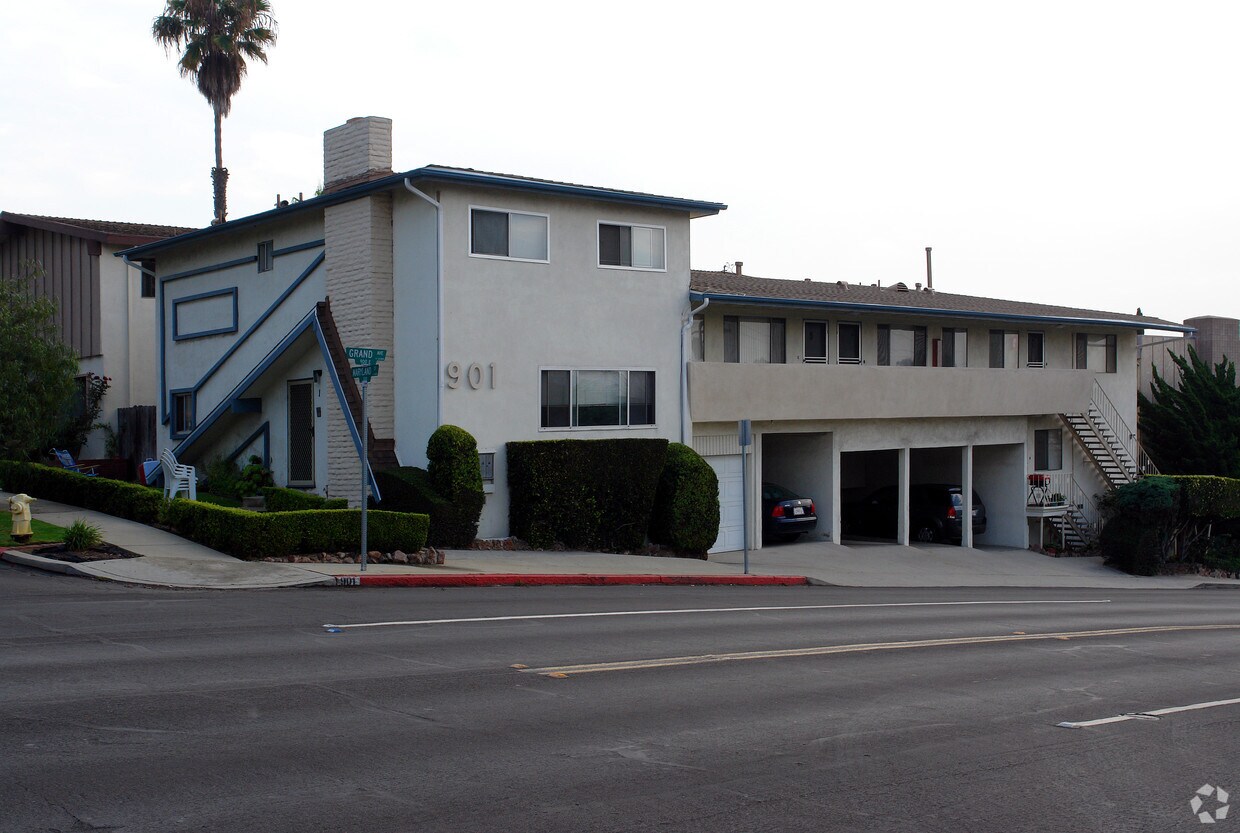 Primary Photo - 901 E Grand Ave