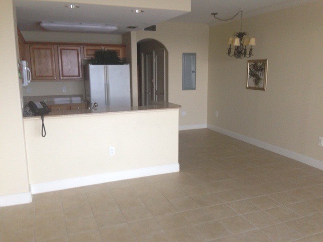 Building Photo - 13425 Blue Heron Beach Dr