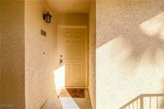 Building Photo - 7135 S Durango Dr