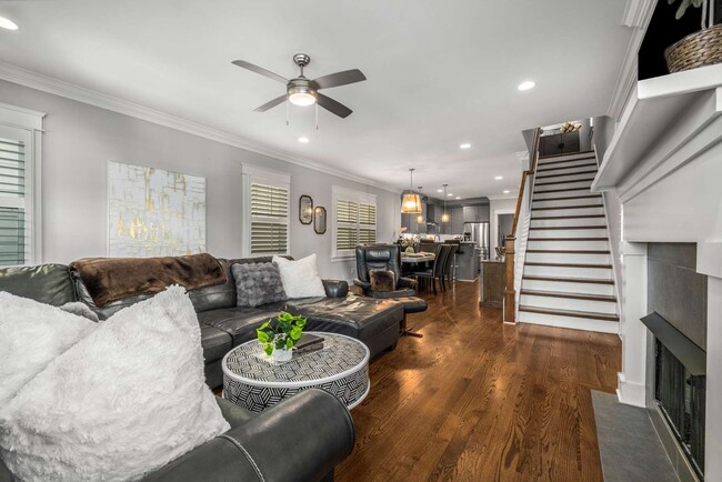 Building Photo - Charming 3-Bedroom Home in the Heart of Th...