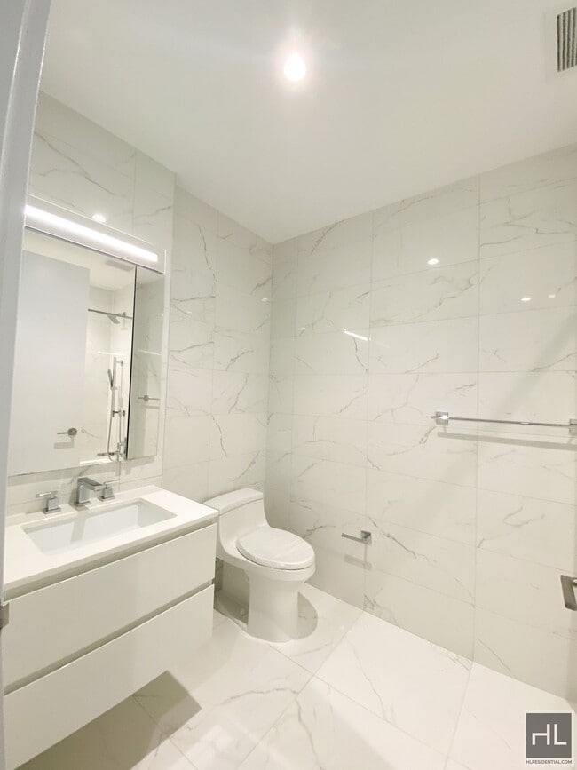 Building Photo - East 44th Street