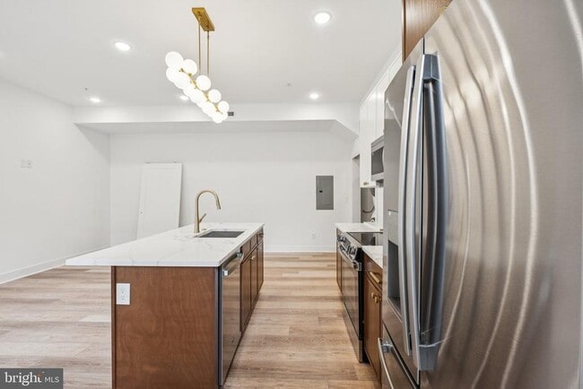 Building Photo - 5034 Florence Ave