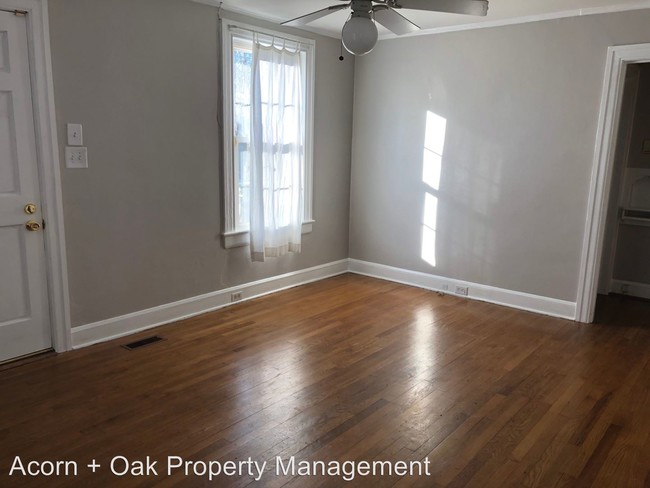 Building Photo - 2 br, 1 bath House - 104 W. Edgewood Dr.