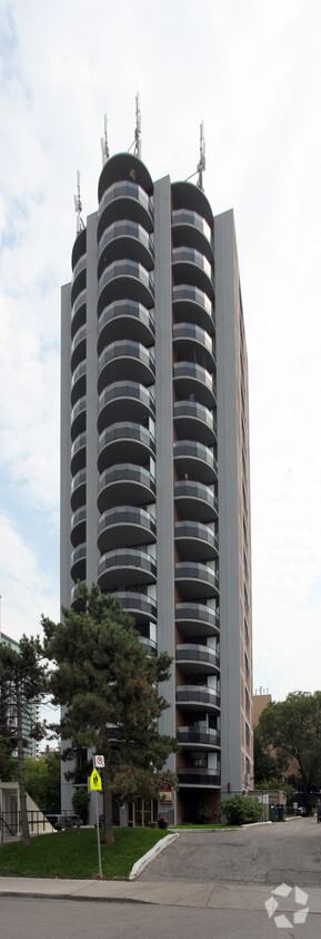 Building Photo - 15 Erskine