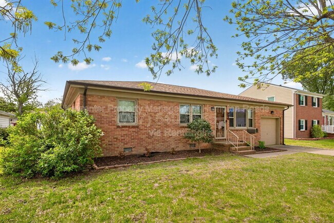 Foto del edificio - 204 Cleopatra Ct