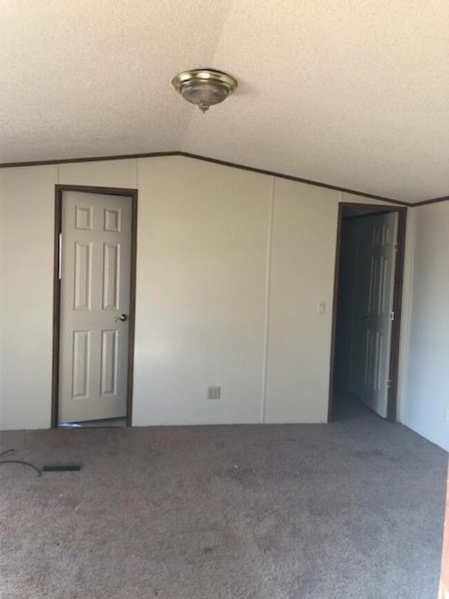 Building Photo - $300 Off 1st Month Special