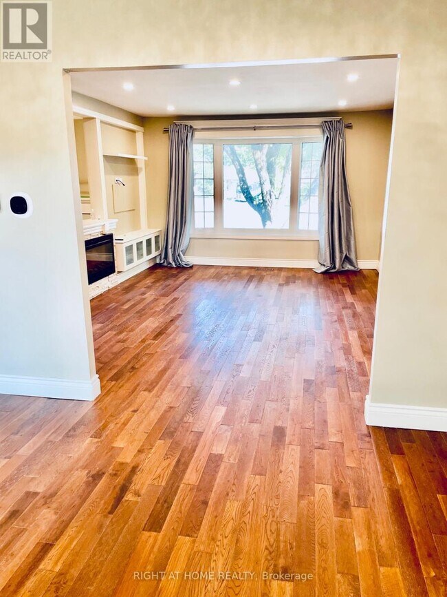 Building Photo - 6 Beechcroft Cir