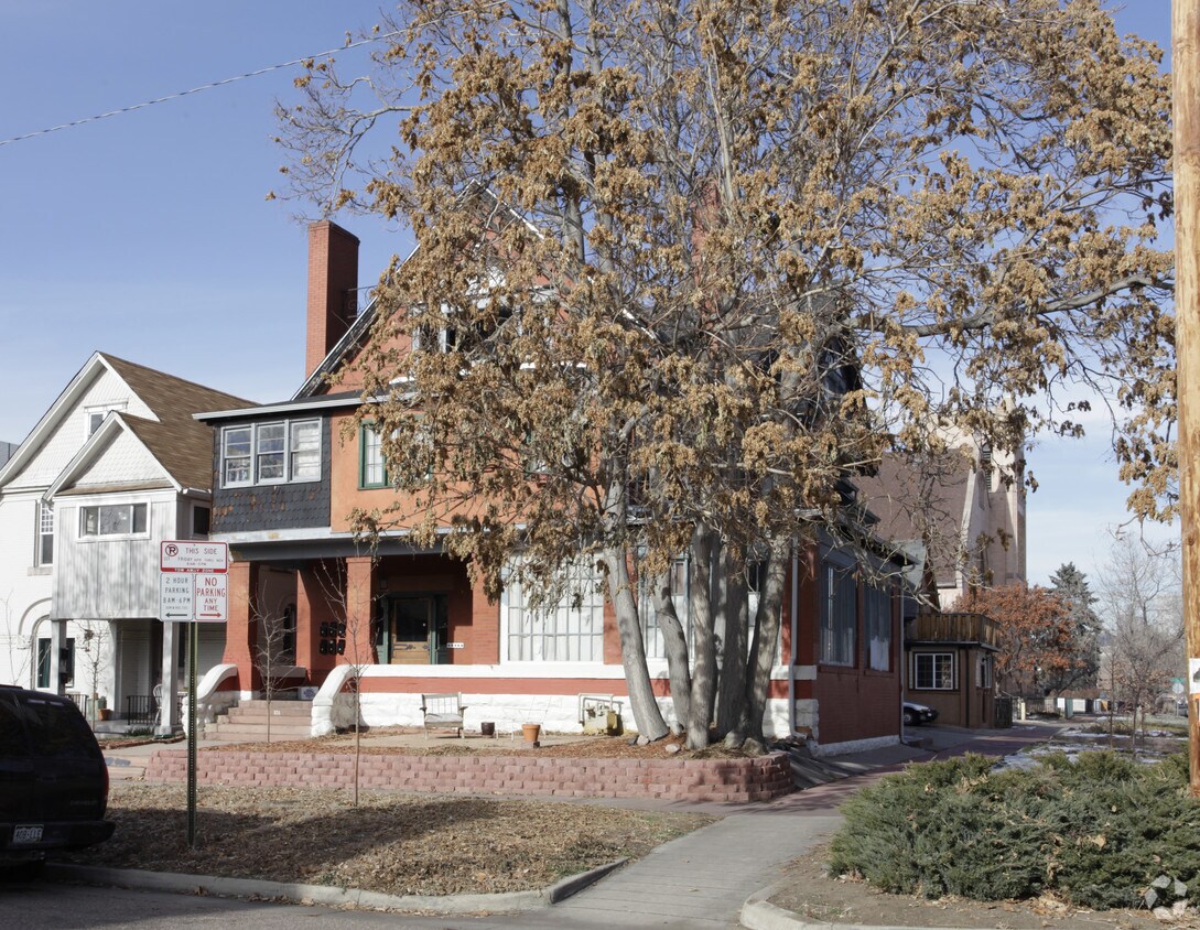 Building Photo - 101 W Irvington Pl