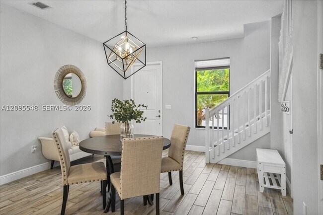 Foto del edificio - 20975 NW 1st Ct