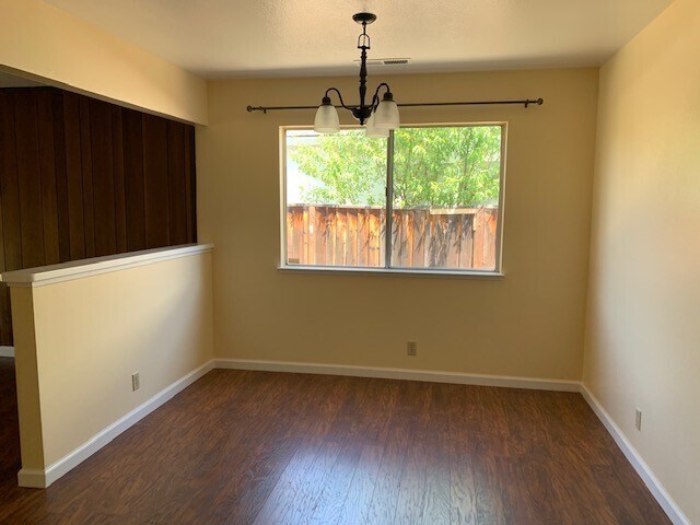 Building Photo - Updated Evergreen house - New flooring, ne...
