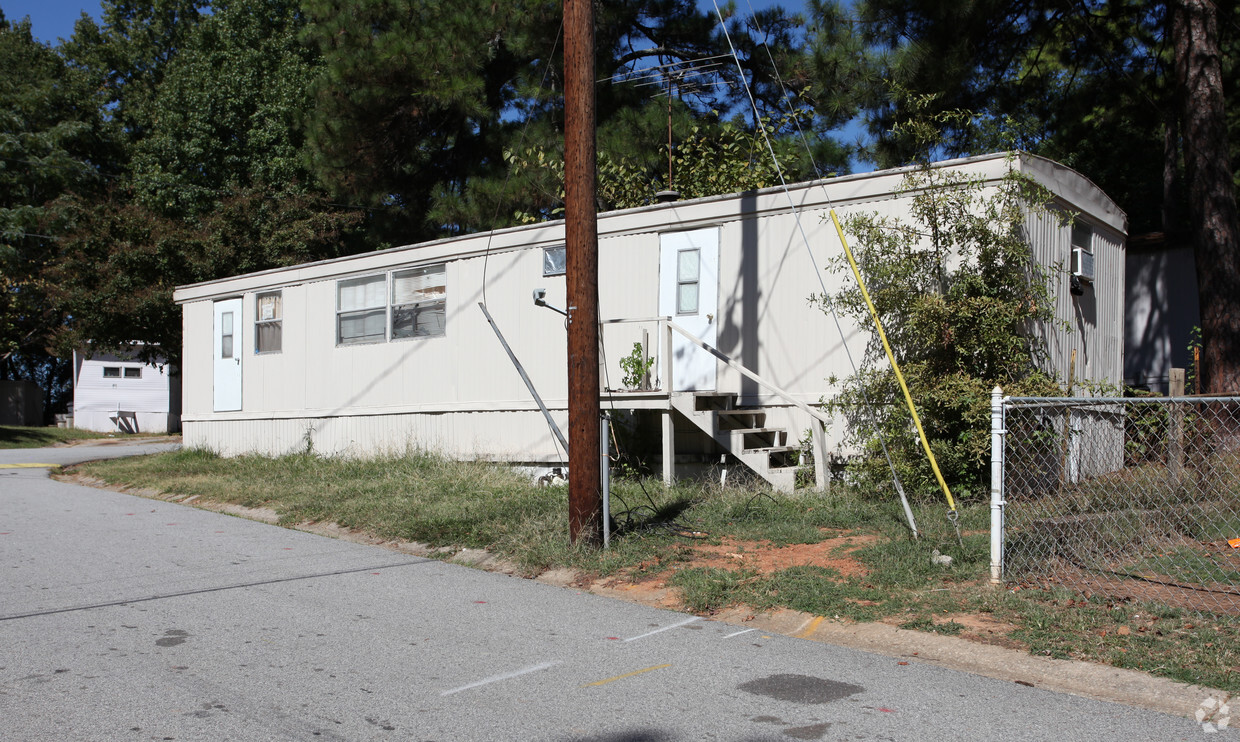 Building Photo - Clayton Park Village