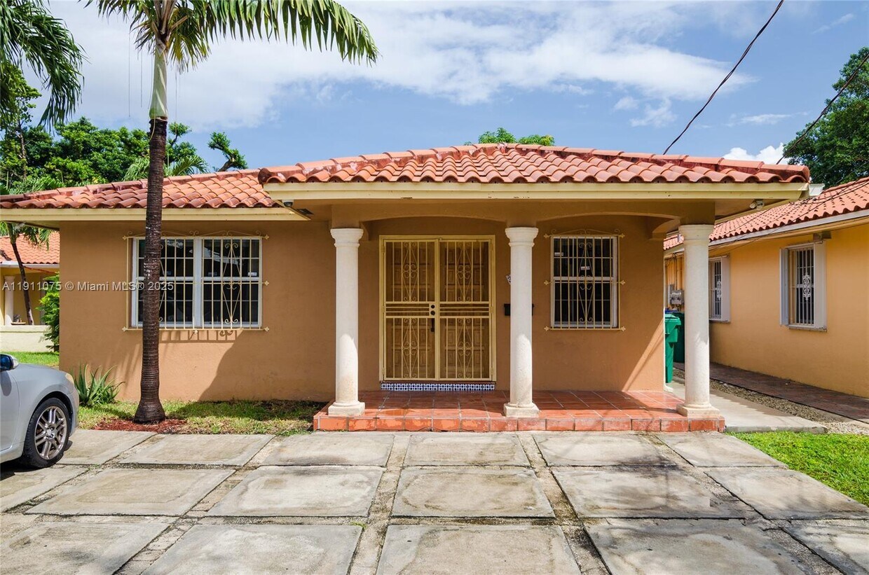 Foto principal - 3373 SW 28th Terrace