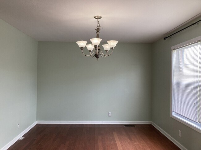 Building Photo - 2566 Leprechaun Ln