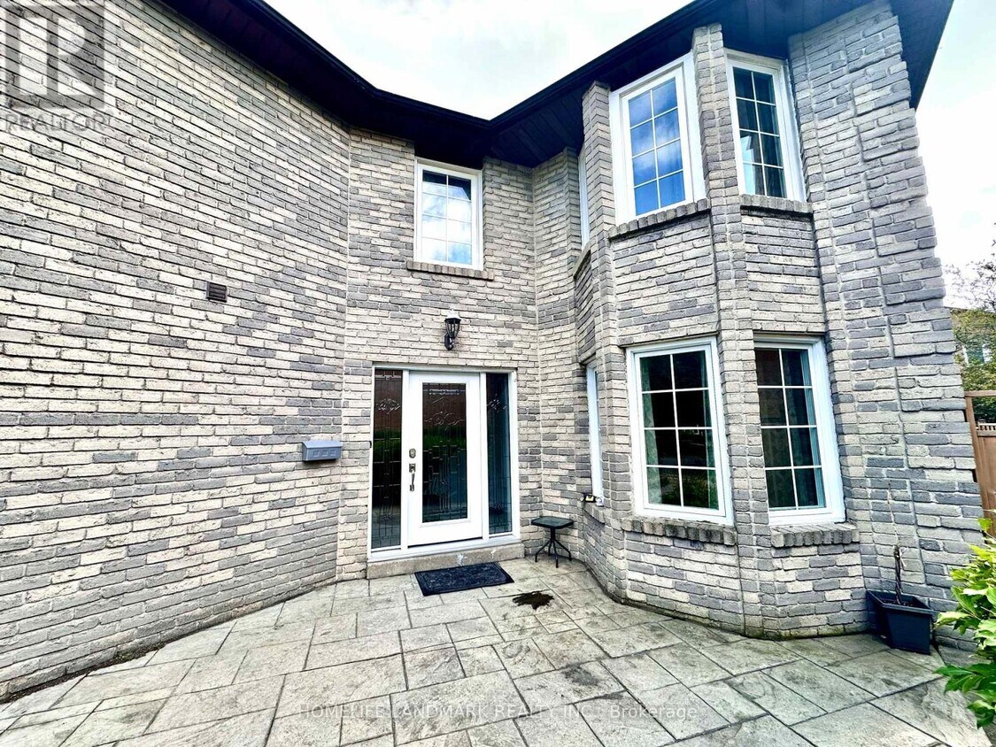 Primary Photo - 257 Fincham Ave