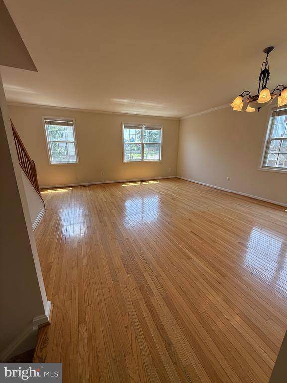 Building Photo - 61 Sire Way