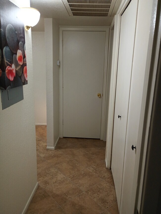 Photo - 5757 W Eugie Ave Apartment