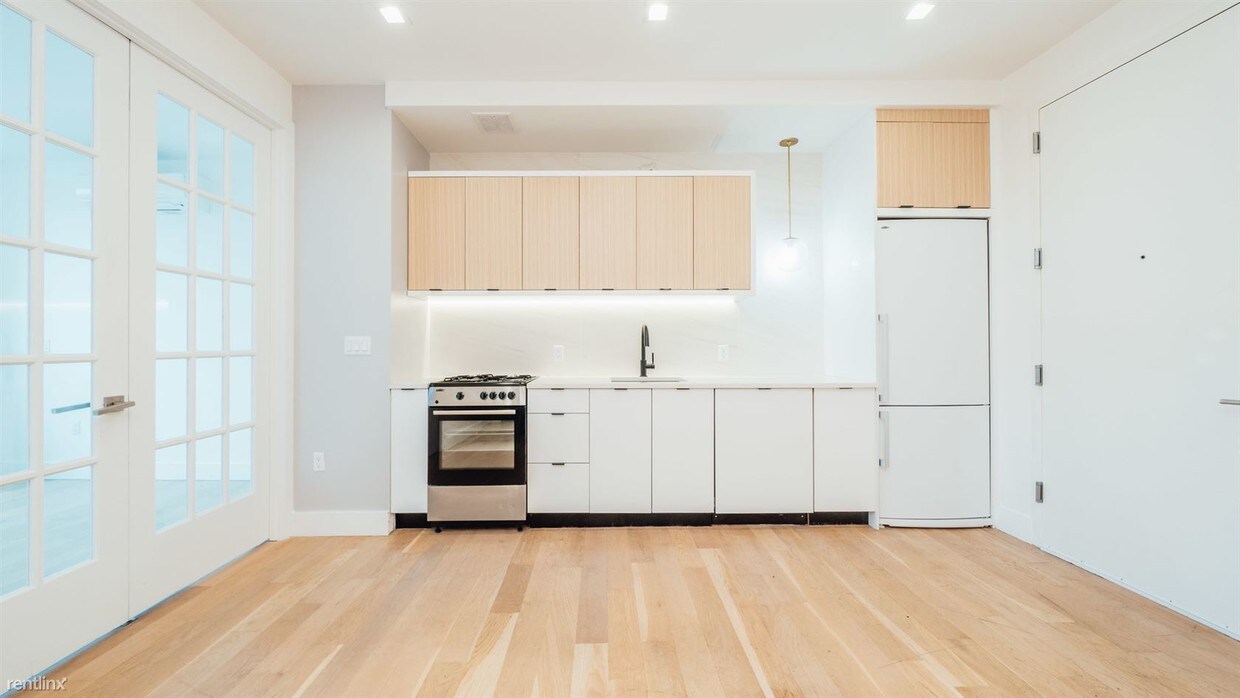 Foto principal - 137 Bayard St