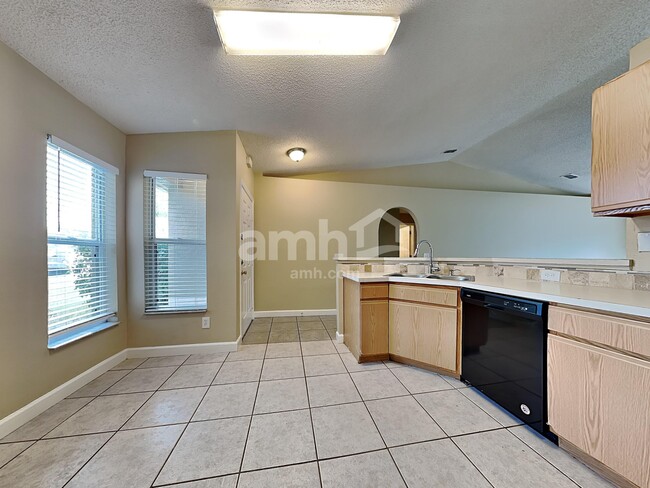 Foto del edificio - 24746 Mary Beth Ct