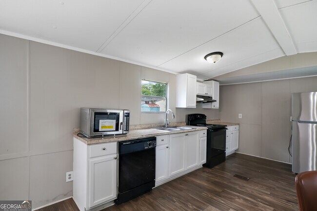 Foto del edificio - 1512 Hwy 54 W