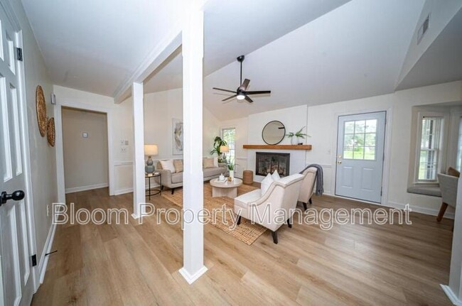 Building Photo - 132 Marion Rd