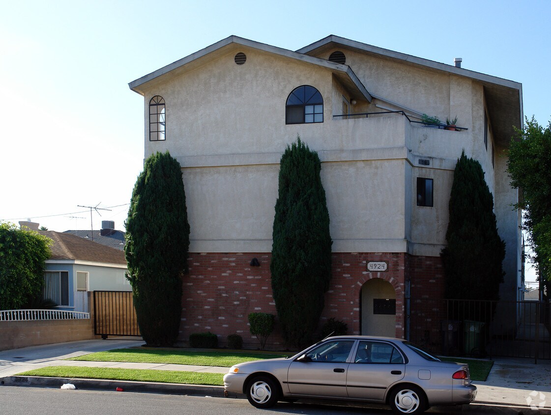 Foto del edificio - 4924 117th St