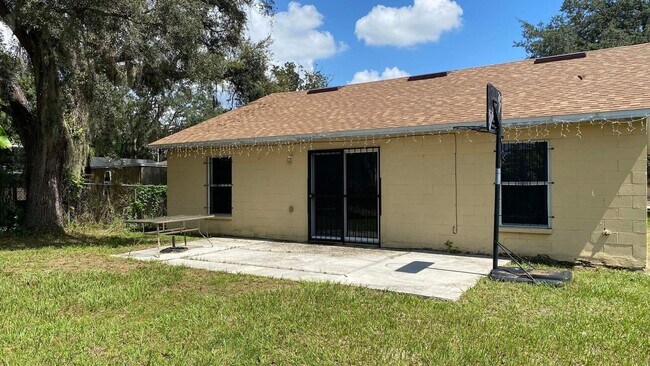 Foto del edificio - Charming 3BR House in Orlando with close a...