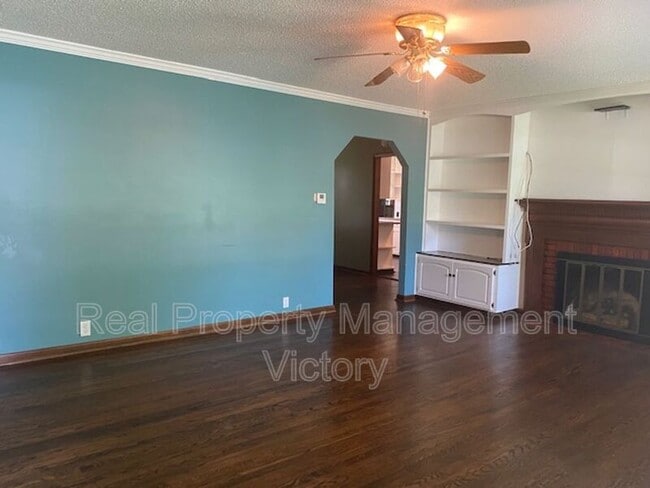 Foto del edificio - 201 Holly St