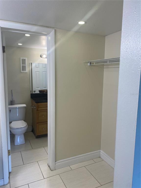 Foto del edificio - 809 Russell Ln