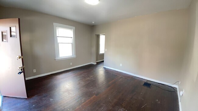 Foto del edificio - 5121 Silver St