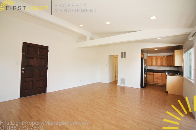 Foto del edificio - 503 Avenue G - Ave