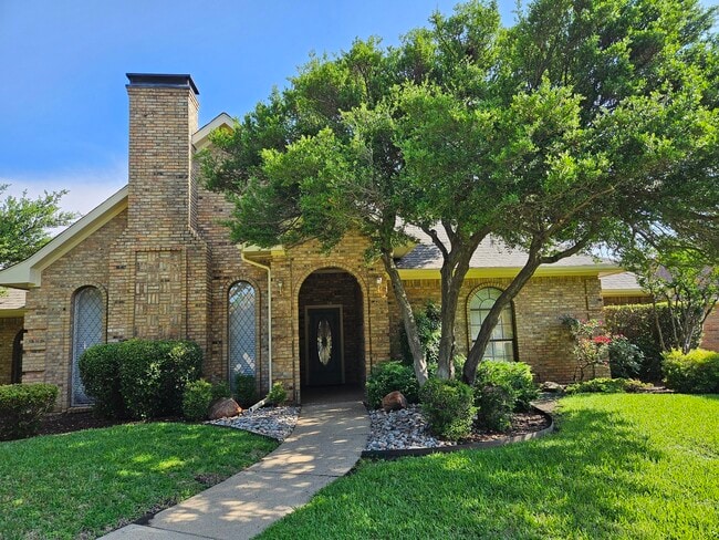 Photo - 3913 Davis Cir House
