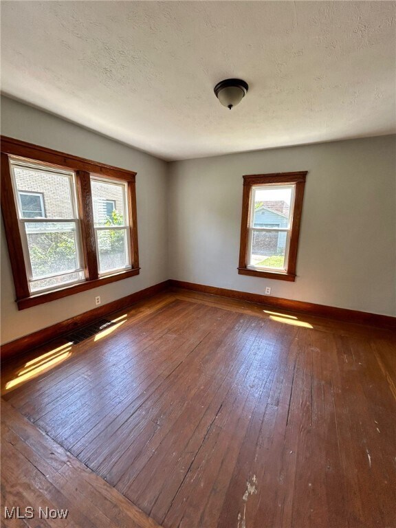 Foto del edificio - 2634 Apple Ave