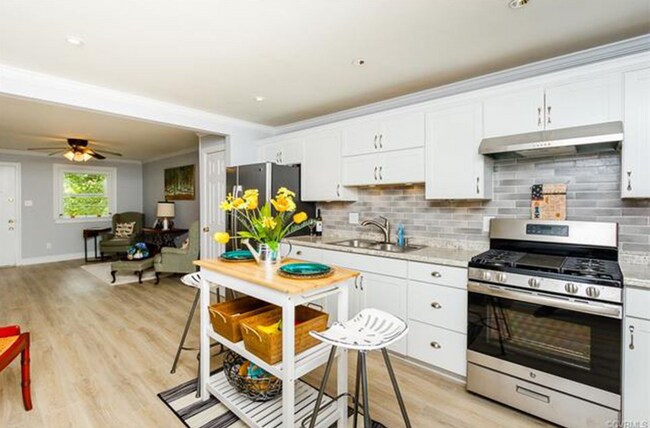 Foto del edificio - W 21st St Duplex