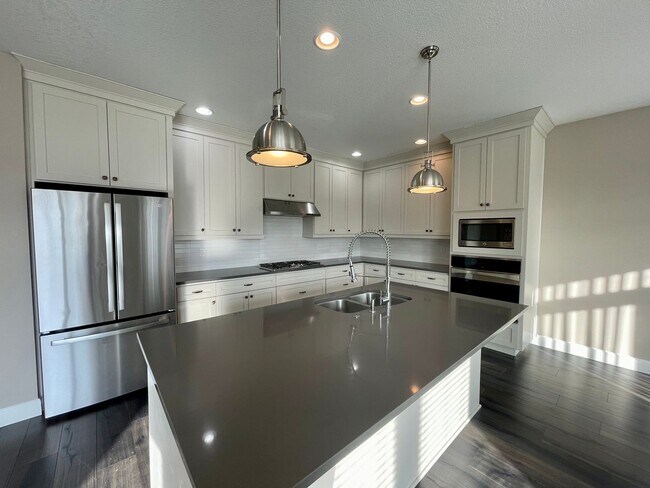 Foto del edificio - Beautiful Single Story Home!! 3 bed/2 bath...