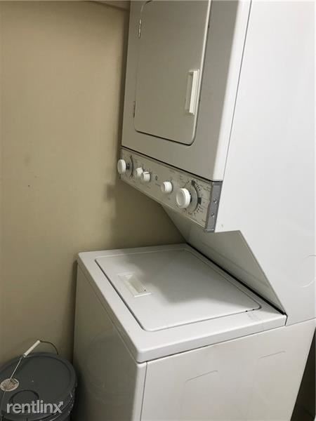 Foto del edificio - 2 br, 2 bath  - 3554 NW 114th Ter