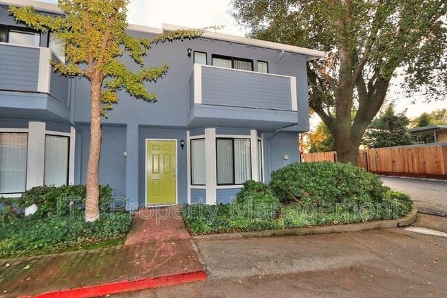 Foto del edificio - 5818 Alorn Ln