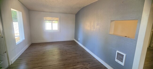 Building Photo - 2620 G St