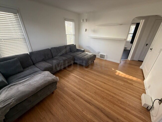 Foto del edificio - 774 Gardendale St