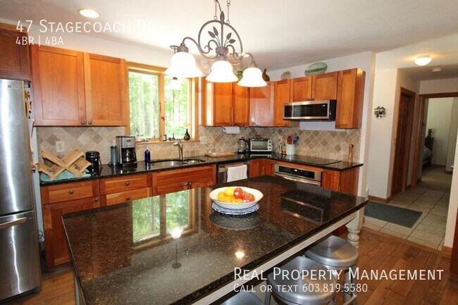 Building Photo - Beautiful 4 Bedroom FURNISHED Durham Home-...