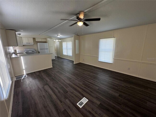 Foto del edificio - 1001 NE 77th St