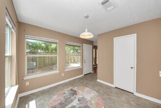 Building Photo - 3006 Palace Oaks Dr
