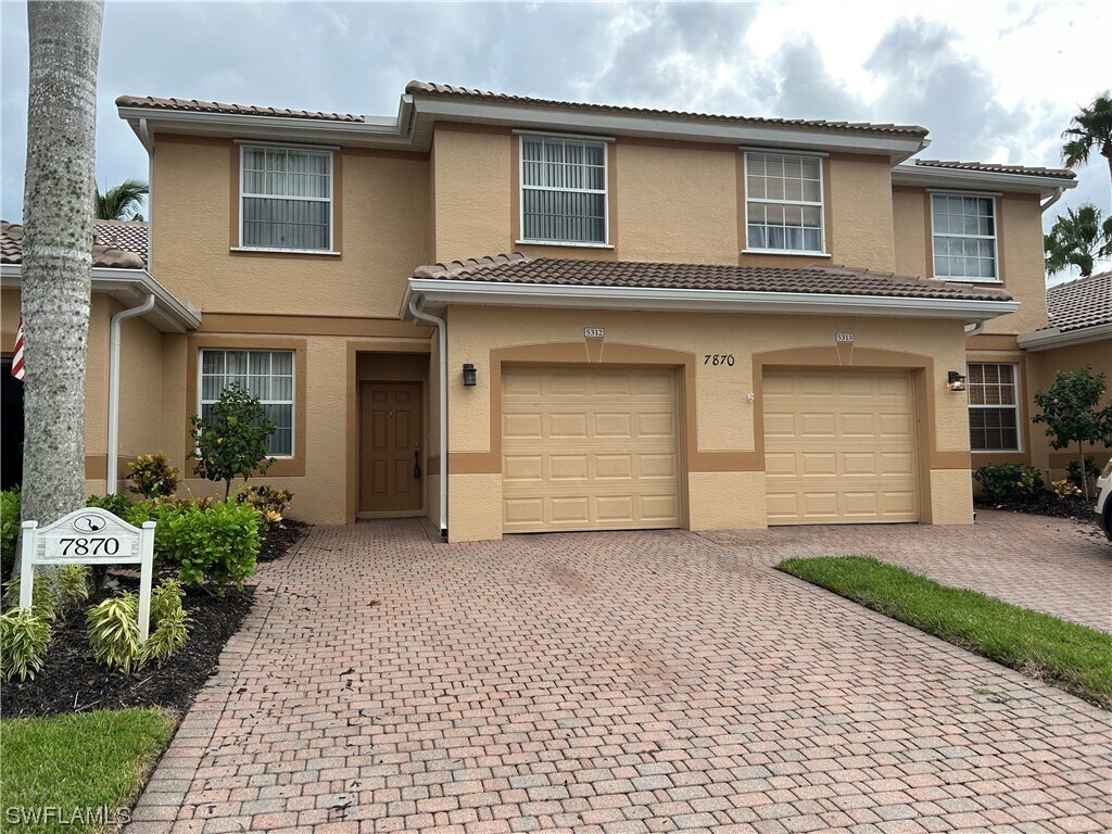 7870 Lake Sawgrass Loop, Fort Myers, FL 33907 Townhome Rentals in
