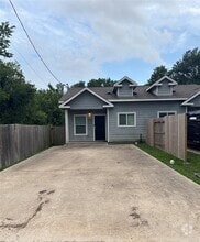 Building Photo - 9834 Pelsey St