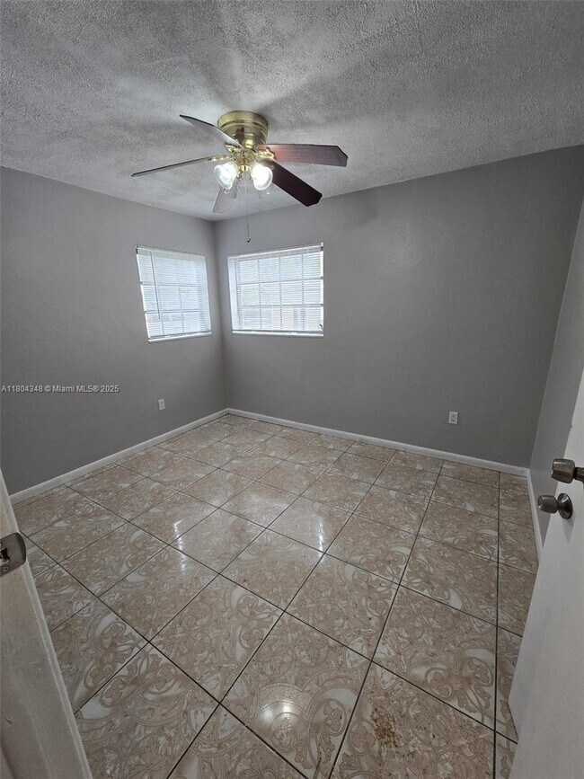Foto del edificio - 3 bedroom in North Miami FL 33161