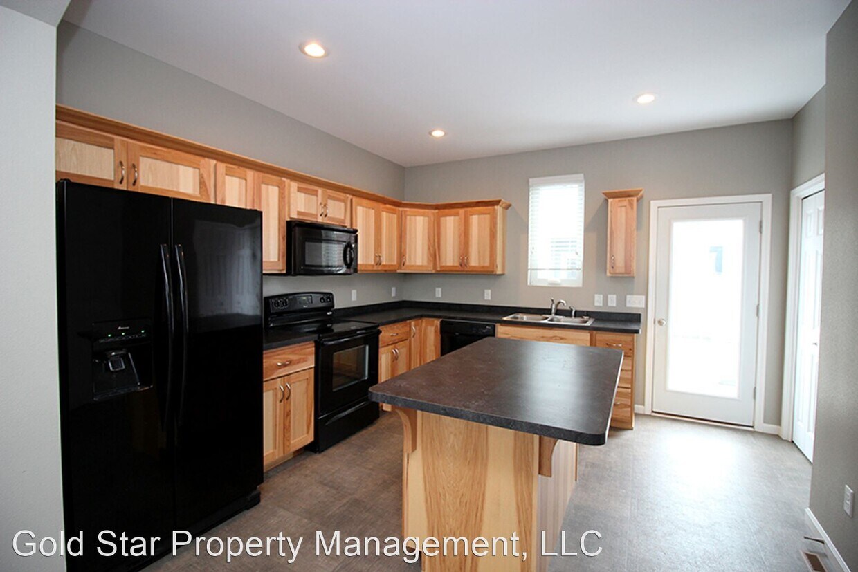 Primary Photo - 2 br, 2.5 bath House - 3161 Sullivan Lp